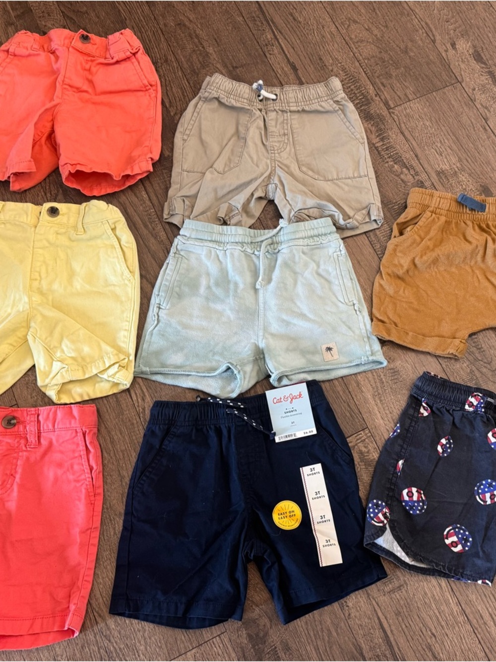 Little boy 3T Bundle of clothes ( lots of boutique small shop)